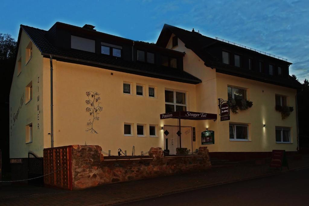 Steeger Tal Hotell Bacharach Rum bild